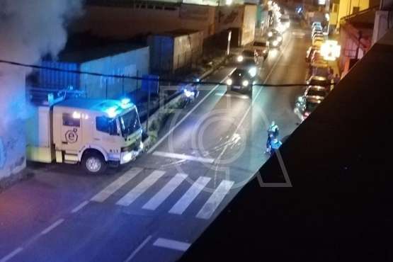  Incendio en un antiguo inmueble del Callejón del Castillo (Telde)/TA.